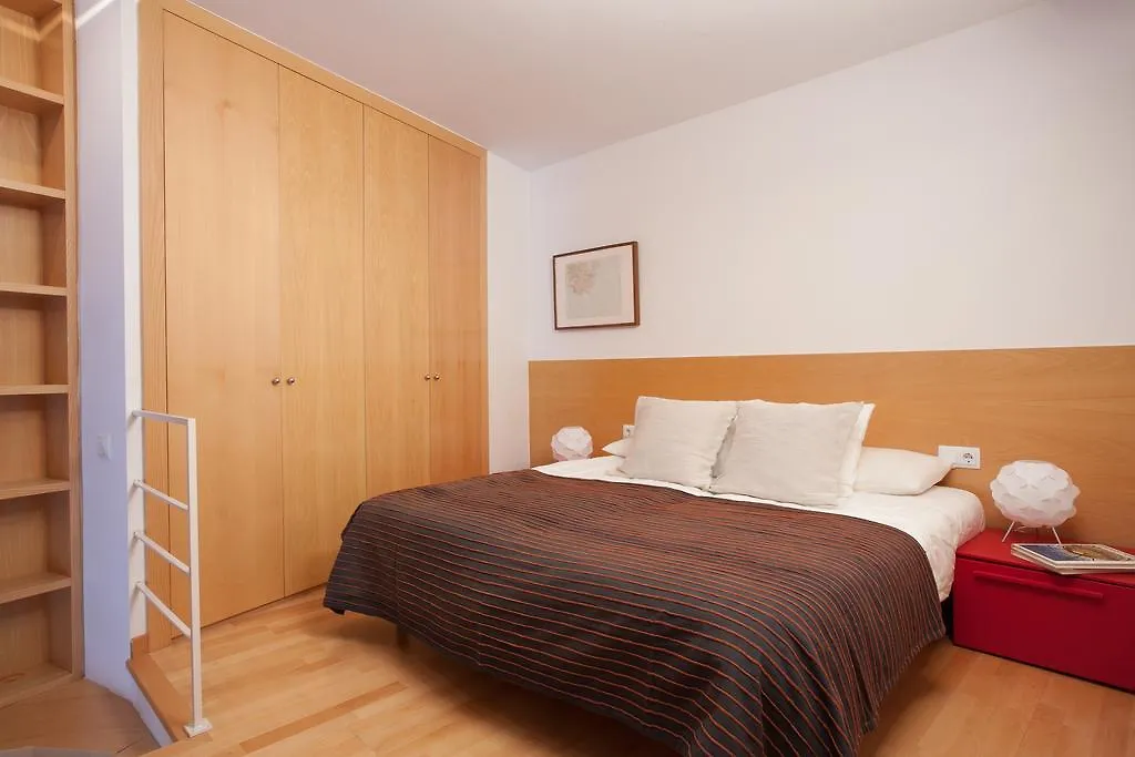 Apartment Bac De Roda Beach Barcelona 0*,  Spanien